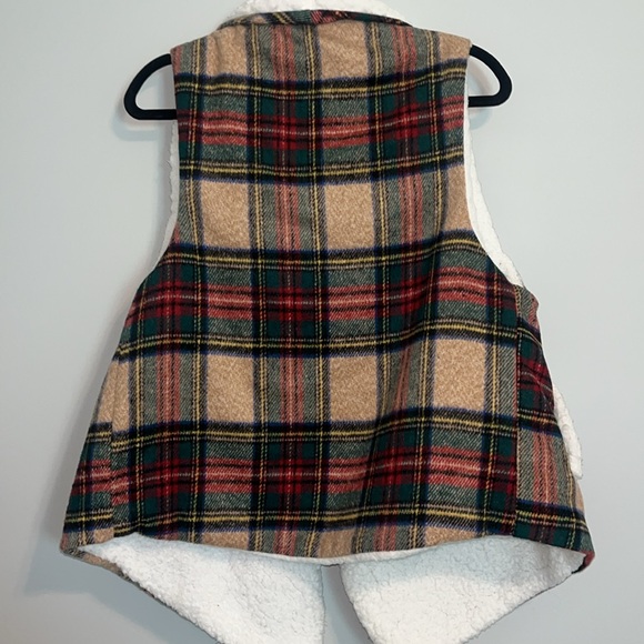 Flannel Print Vest with Sherpa Lining - Picture 4 of 6